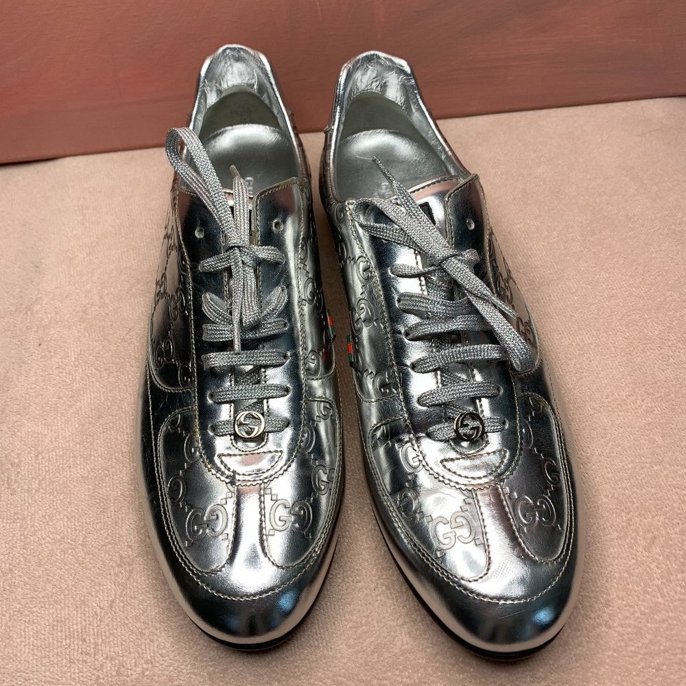 Gucci women's new sneakers Size 10